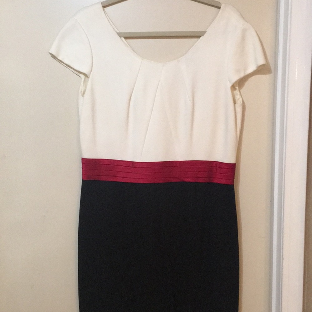 Antonio Melani Dress Vanilla/Black/Red Size 12